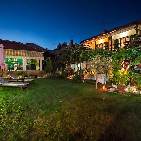 Apartments And Rooms Villa Dea Adults Only 罗维尼 外观 照片
