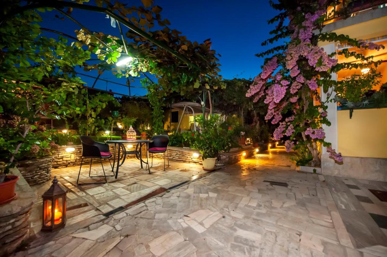 Apartments And Rooms Villa Dea Adults Only 罗维尼 外观 照片