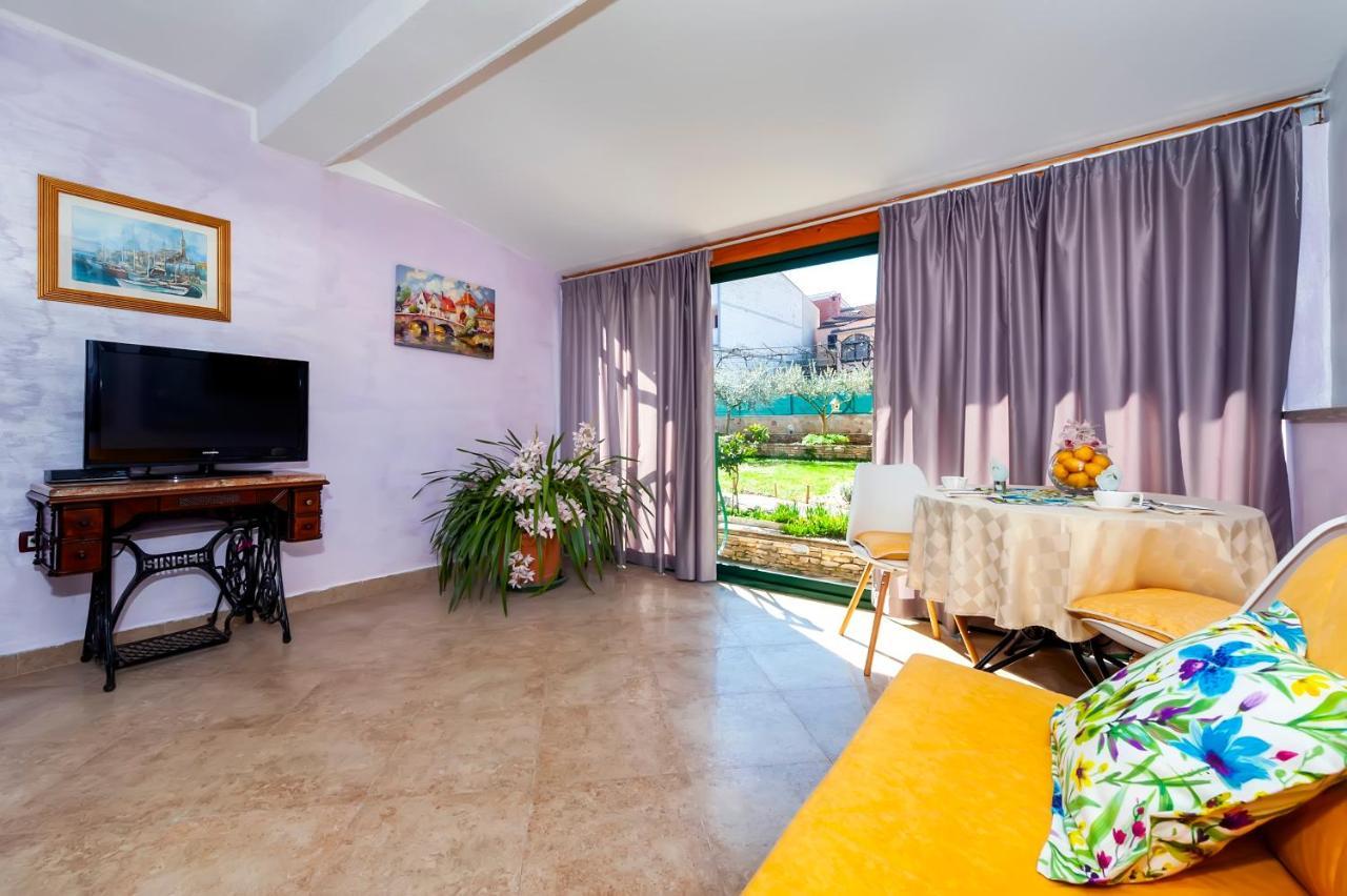 Apartments And Rooms Villa Dea Adults Only 罗维尼 外观 照片