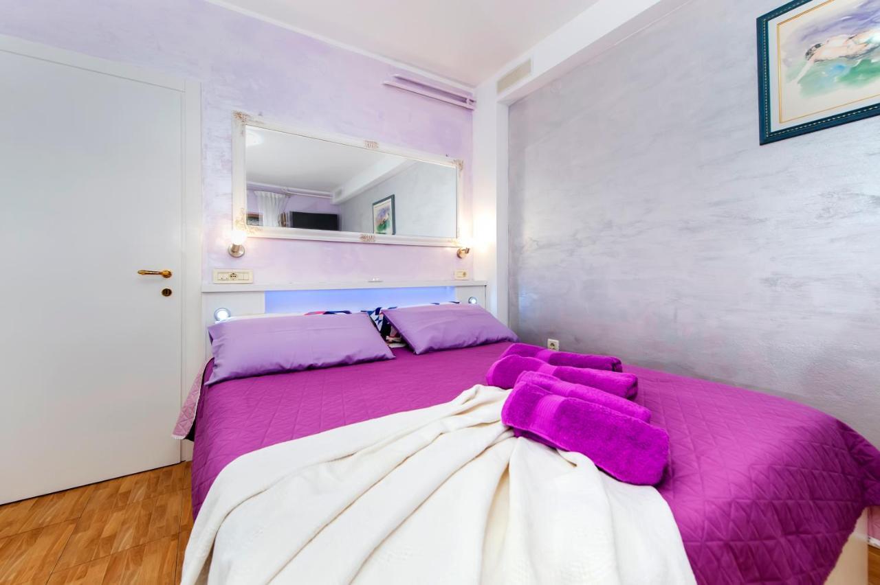 Apartments And Rooms Villa Dea Adults Only 罗维尼 外观 照片