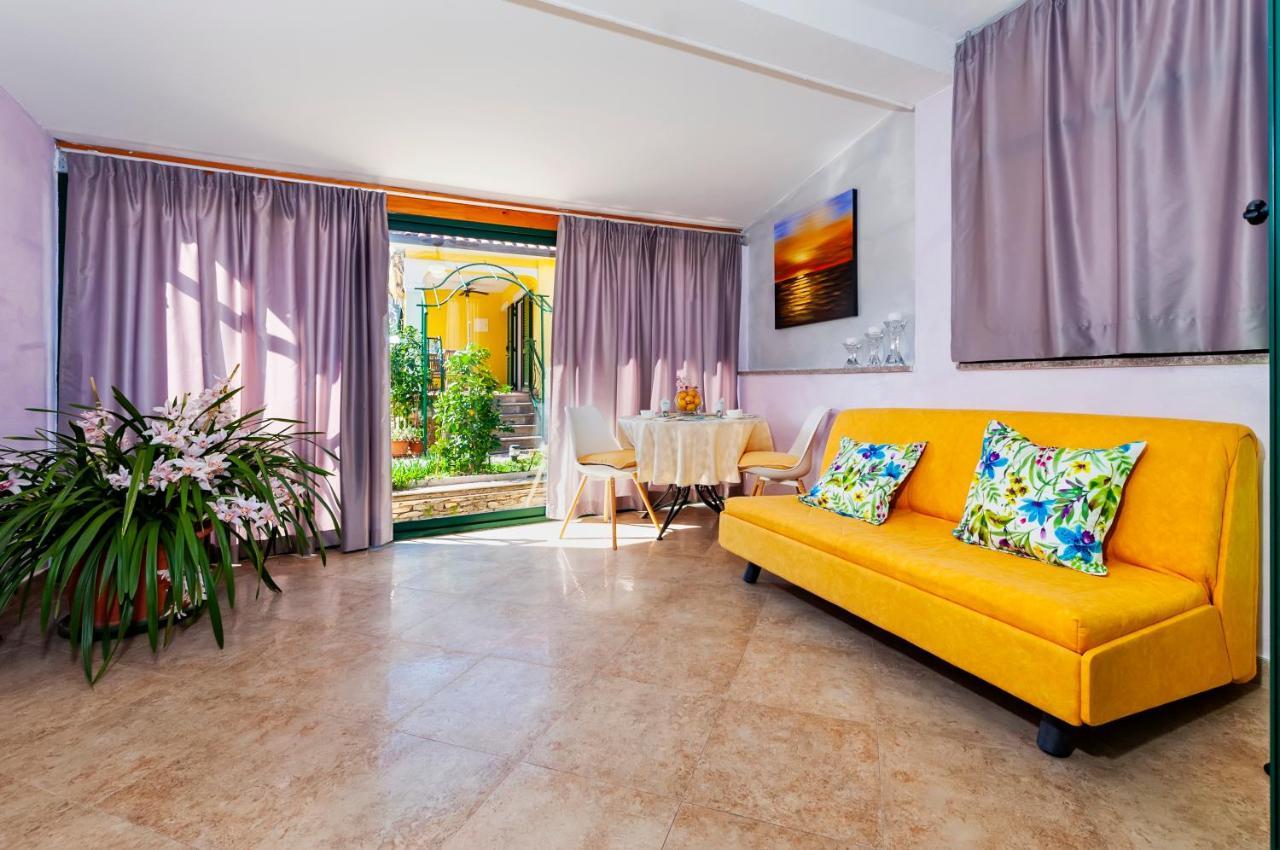 Apartments And Rooms Villa Dea Adults Only 罗维尼 外观 照片