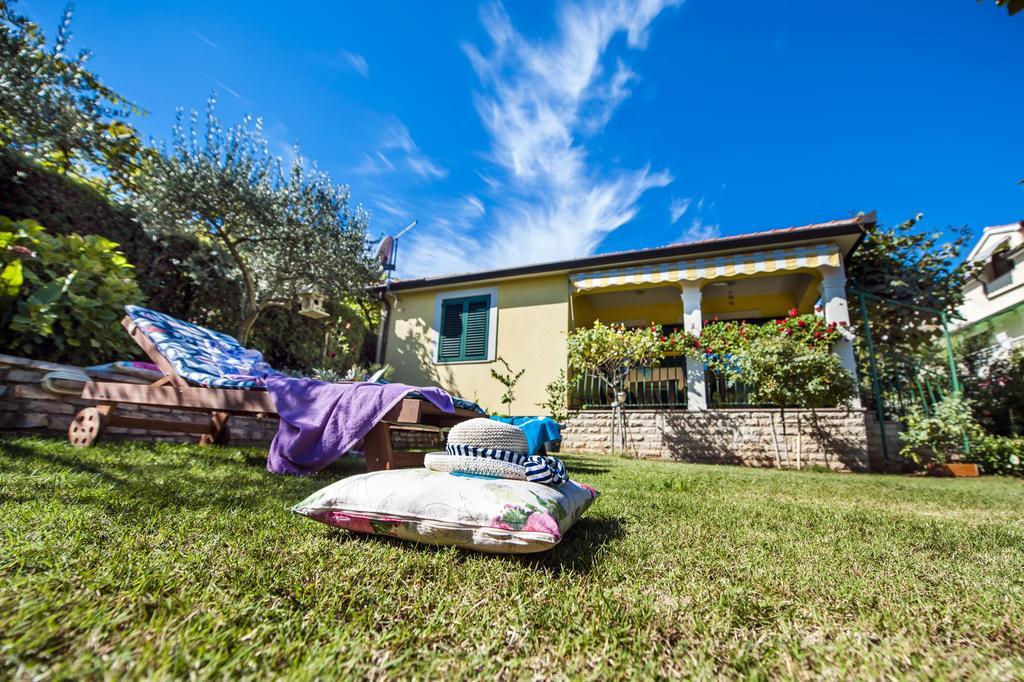 Apartments And Rooms Villa Dea Adults Only 罗维尼 外观 照片