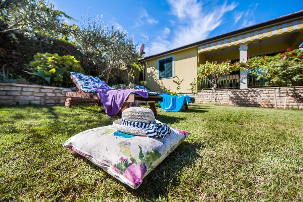 Apartments And Rooms Villa Dea Adults Only 罗维尼 外观 照片