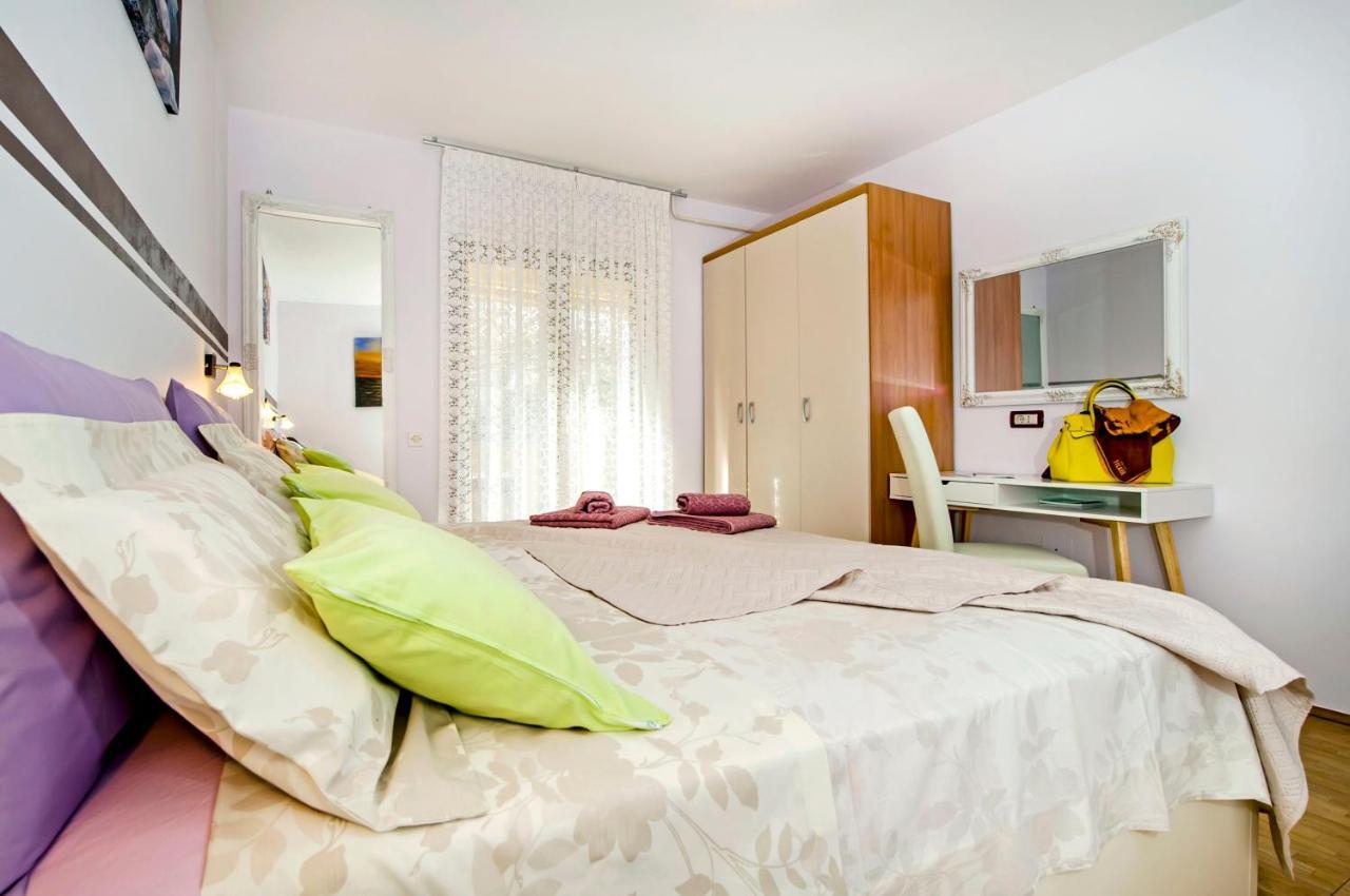 Apartments And Rooms Villa Dea Adults Only 罗维尼 外观 照片